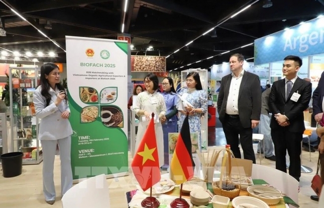 Vietnam promotes organic agricultural product trade at world
