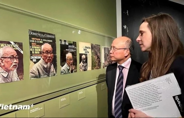 French photographers’ lens bring Vietnam