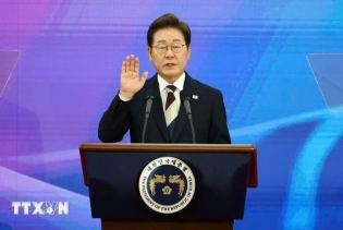 Vietnamese Leaders congratulate new RoK President