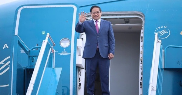 Prime Minister leaves for WEF 16th Annual Meeting of New Champions in Tianjin